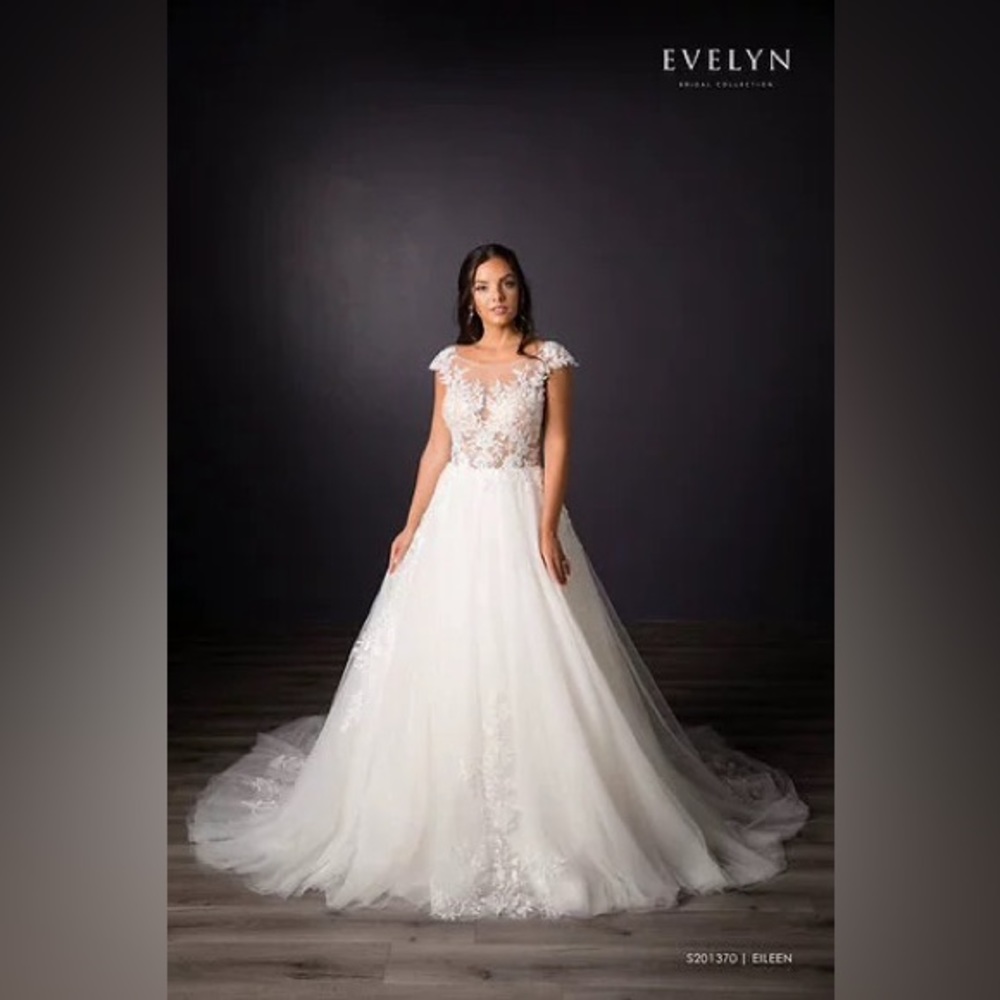 Size 8 (L) EVELYN BRIDAL Pearl embroidery sequin lace mesh wedding dress